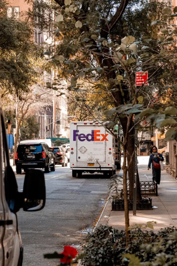 fdx Desafia a Amazon: FedEx Anuncia E-commerce