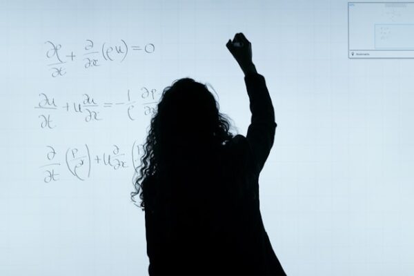 Estudo e Pesquisas: Carreiras Relacionadas à Matemática