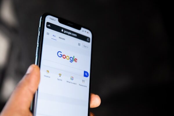 Google Ads e a Proibição do Nome de Adversários como Palavras-Chave